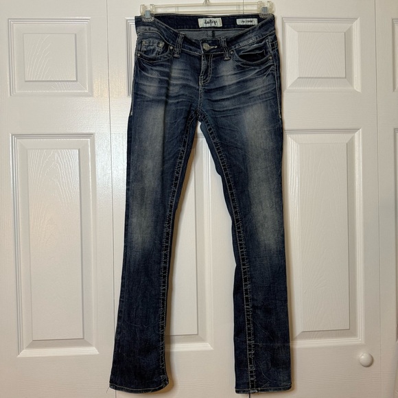 DayTrip Women’s Lynx Straight Jeans - Picture 1 of 14